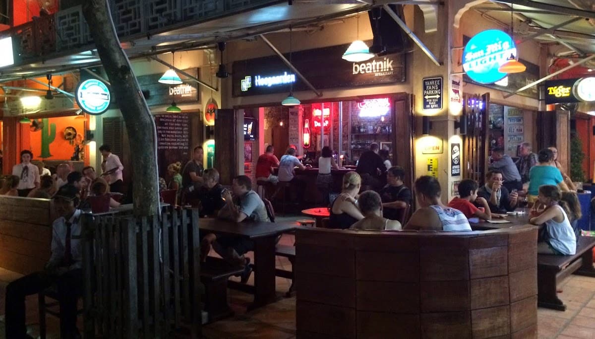 Beatnik Speakeasy — photo 1