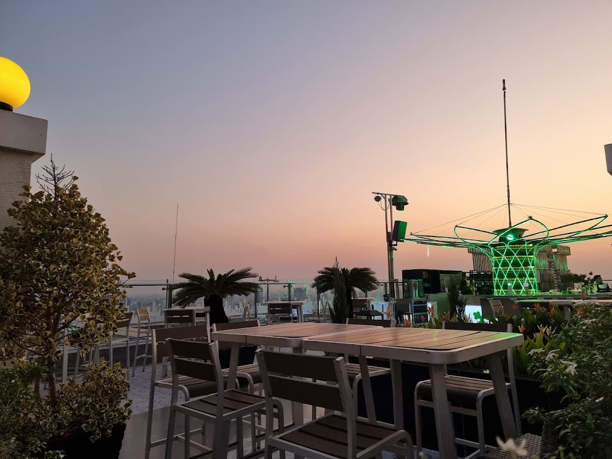 Eclipse Sky Bar — photo 1