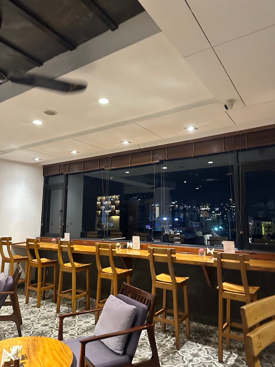 Elephant Sky Bar — photo 1