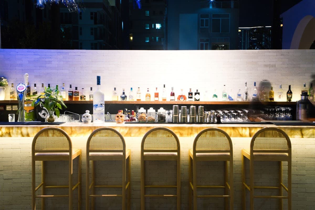 Lantern Restaurant & Bar — photo 1
