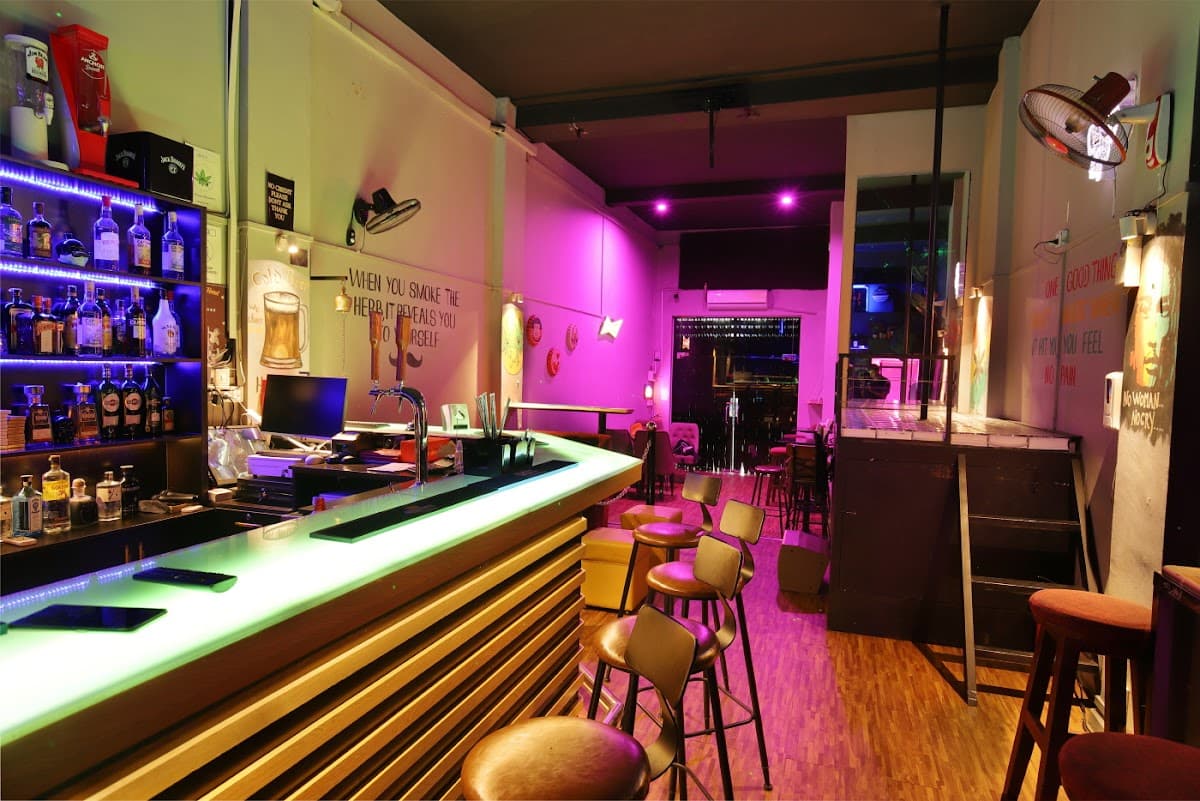 POC Bar — photo 1