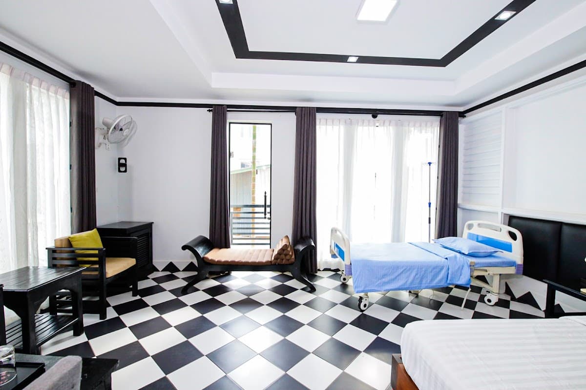 Reaksmey Sophea Clinic មន្ទីរសម្រាកព្យាបាល រស្មីសោភា