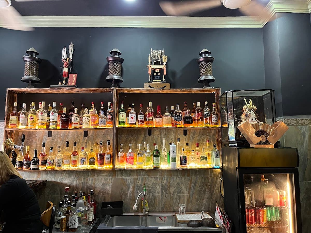 The black lotus bar — photo 1