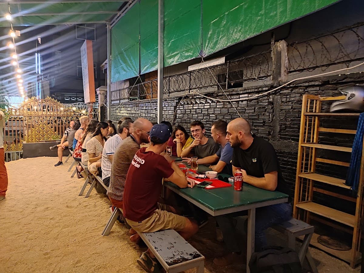 Tin Hat Bar — photo 1