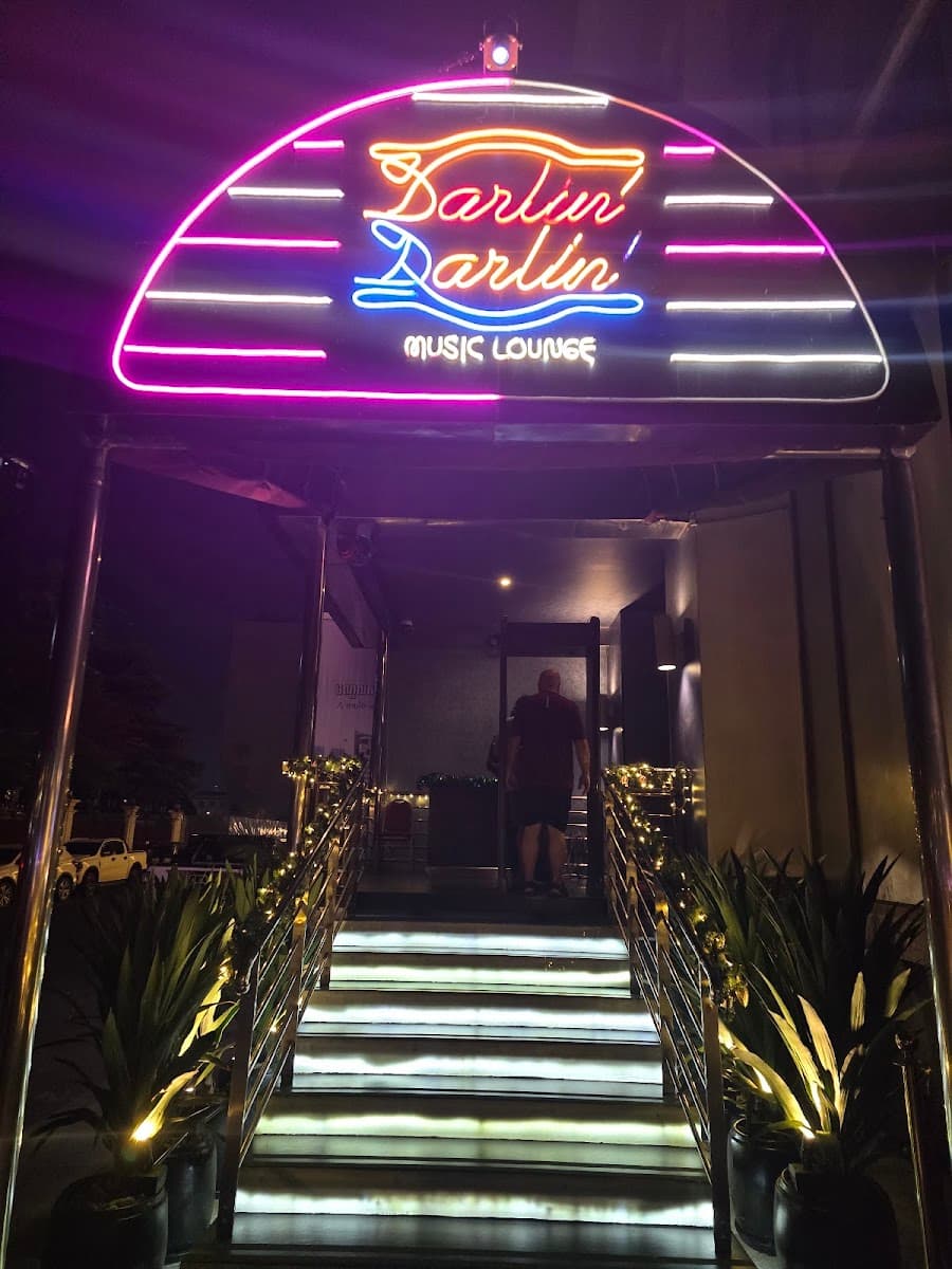 Darlin' Darlin' Music Lounge — photo 1